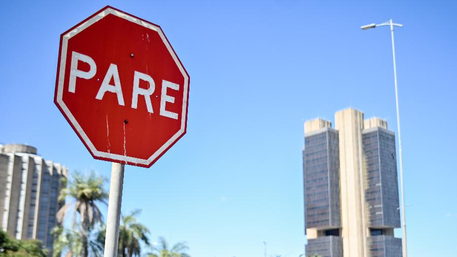 Inflação de serviços ganha força e vai limitar ciclo de queda da Selic