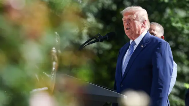 Brasil é o maior perdedor das tarifas adicionais de Trump, diz Financial Times - BBC News Brasil