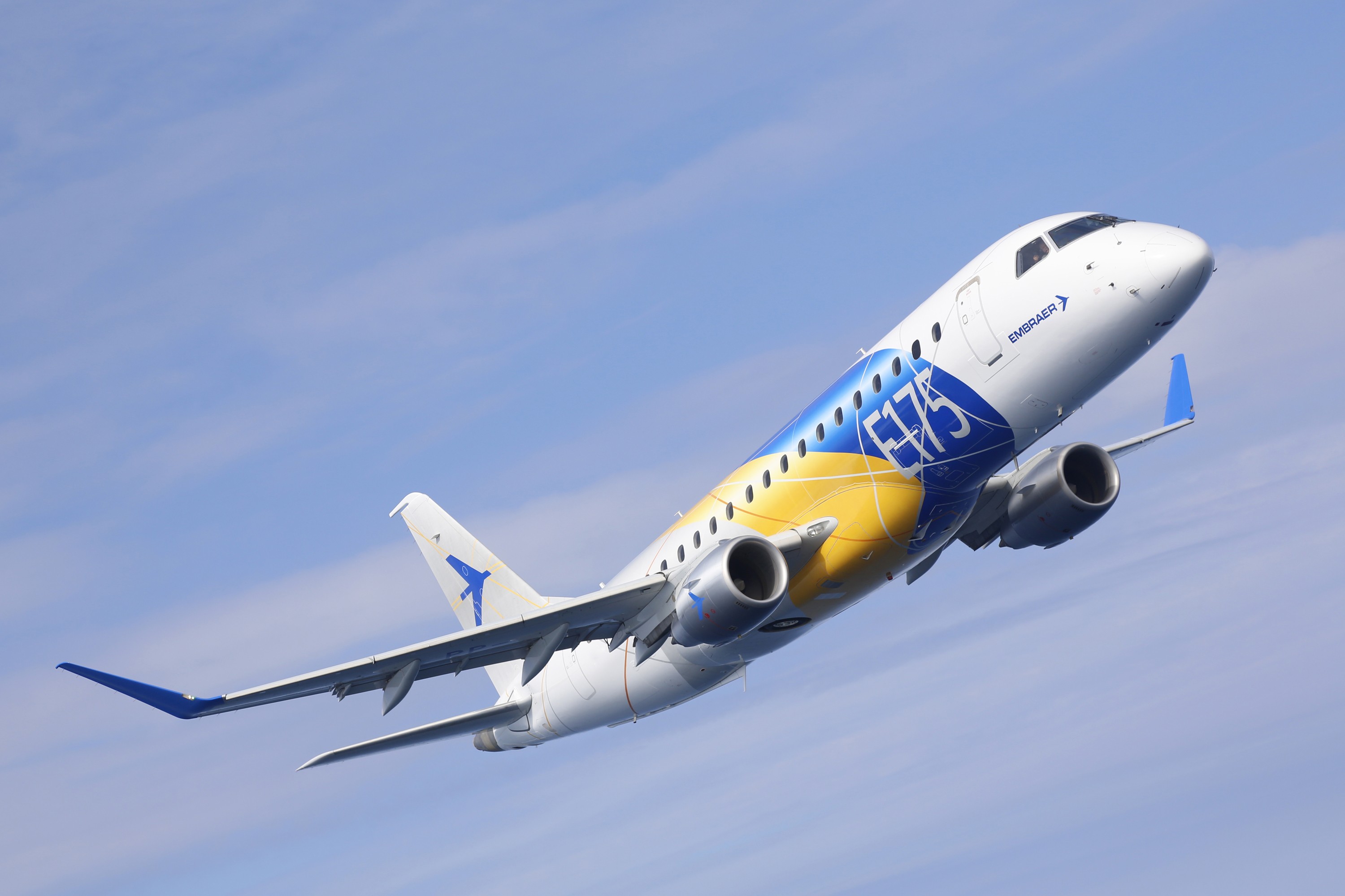 Embraer fecha dois gigantescos pedidos e muda o jogo da aviação regional