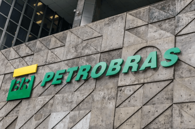 Petrobras aprova US$ 1,2 bi para combustível sustentável | SBT News